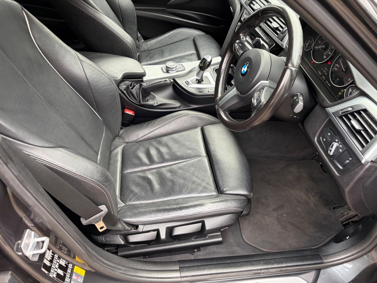 Used BMW 3 Series 2018 for sale - 77305979: Photo 38