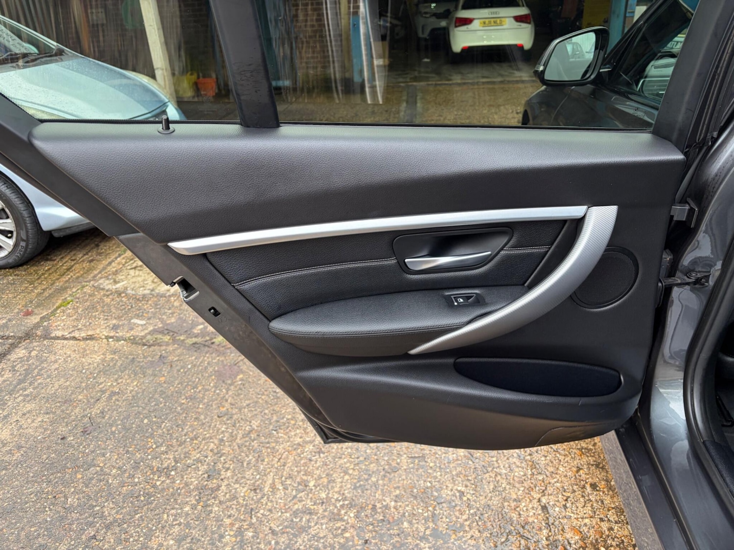 Used BMW 3 Series 2018 for sale - 77305979: Photo 46