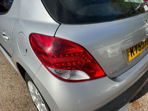 Used Peugeot 207 2009 for sale - 76337167: Photo 16