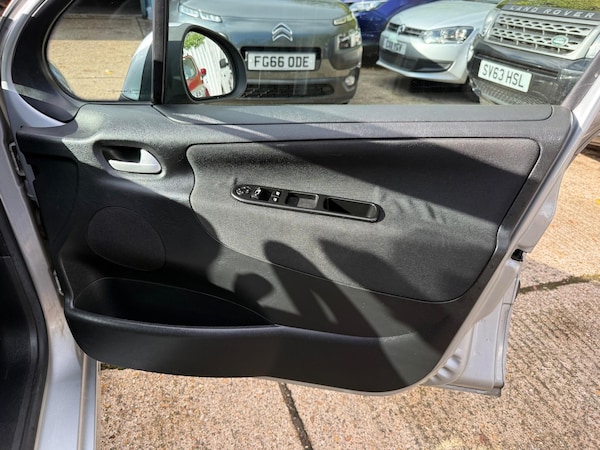 Used Peugeot 207 2009 for sale - 76337167: Photo 29