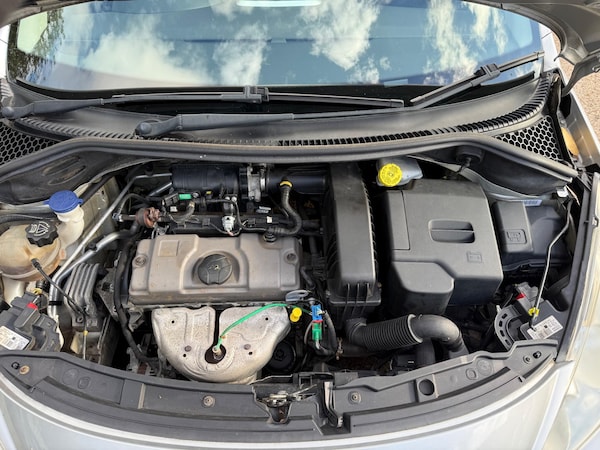 Used Peugeot 207 2009 for sale - 76337167: Photo 56