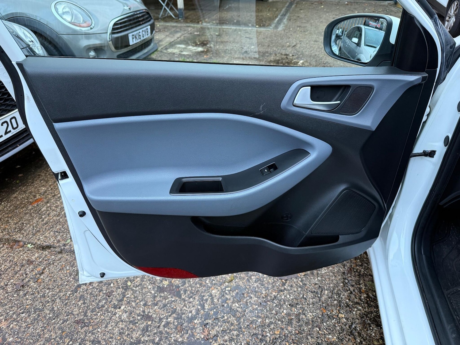 Used Hyundai i20 2016 for sale - 76743334: Photo 35