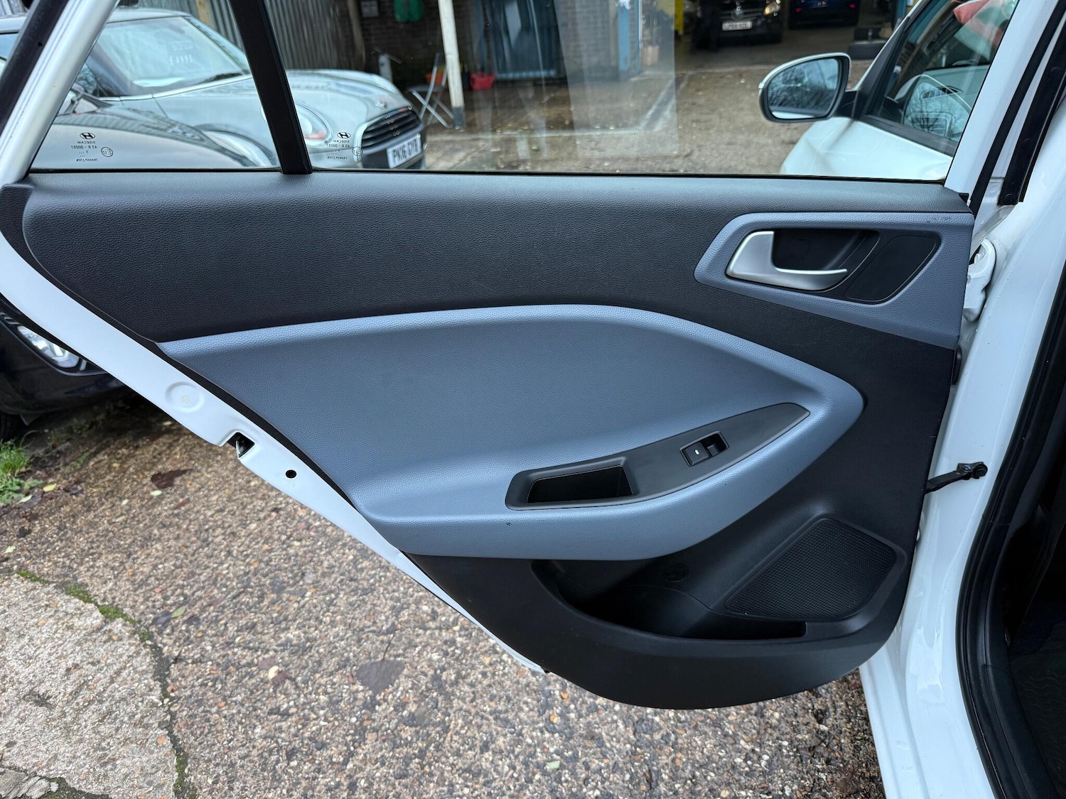 Used Hyundai i20 2016 for sale - 76743334: Photo 39