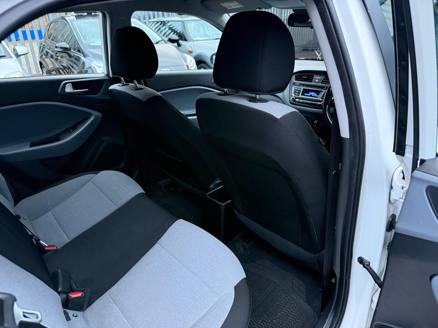 Used Hyundai i20 2016 for sale - 76743334: Photo 45