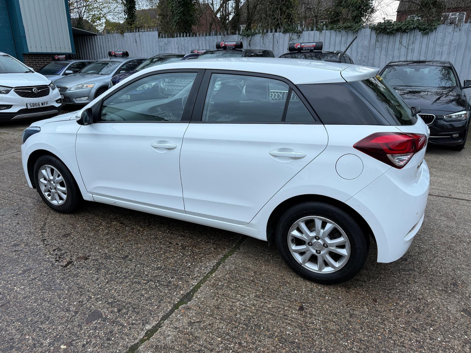 Used Hyundai i20 2016 for sale - 76743334: Photo 6