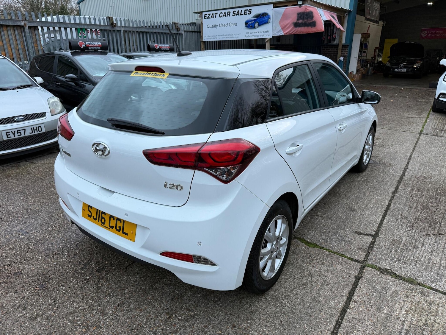 Used Hyundai i20 2016 for sale - 76743334: Photo 9