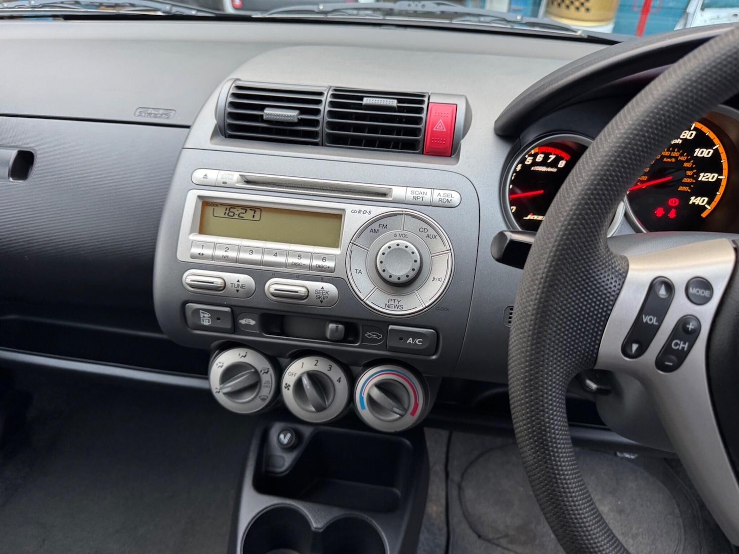 Used Honda Jazz 2005 for sale - 77175745: Photo 19