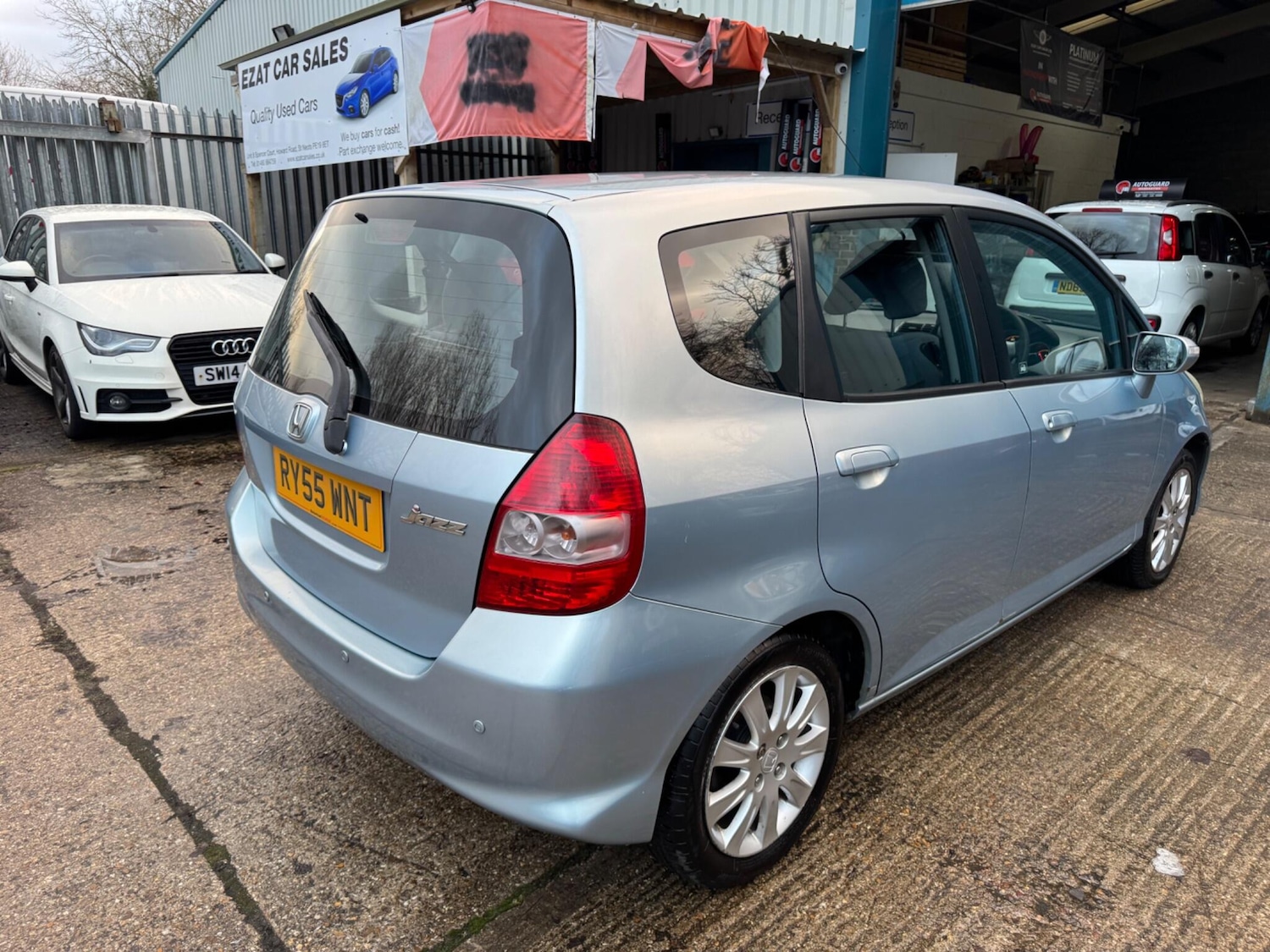 Used Honda Jazz 2005 for sale - 77175745: Photo 8