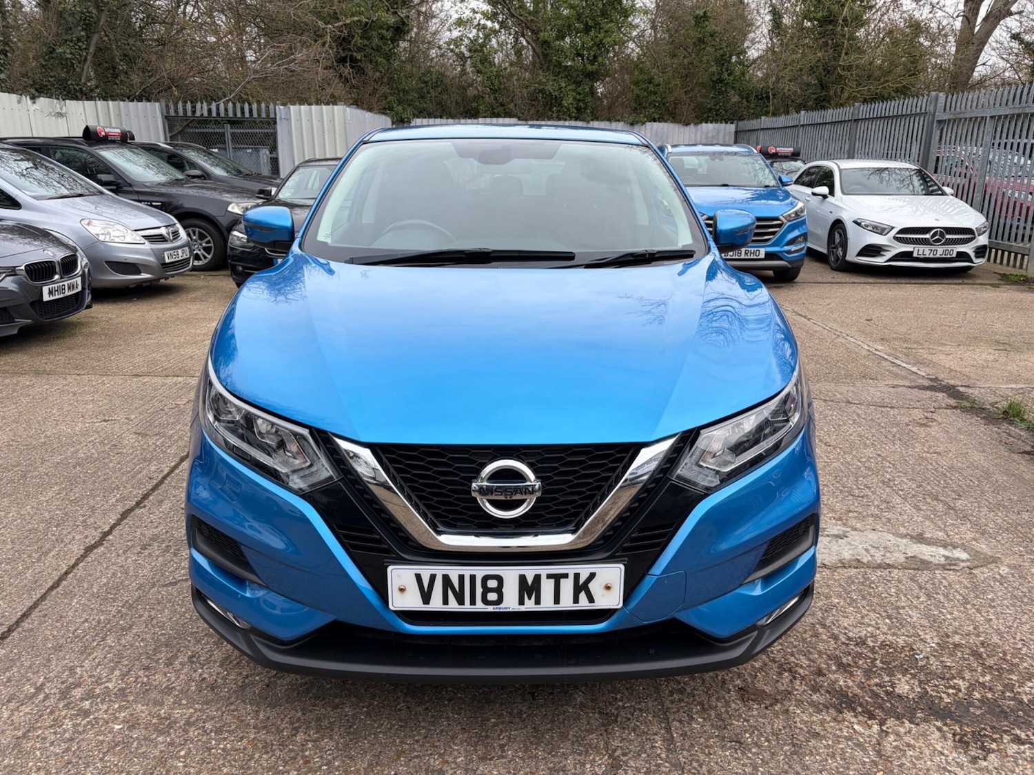 Used Nissan Qashqai 2018 for sale - 77611771: Photo 2