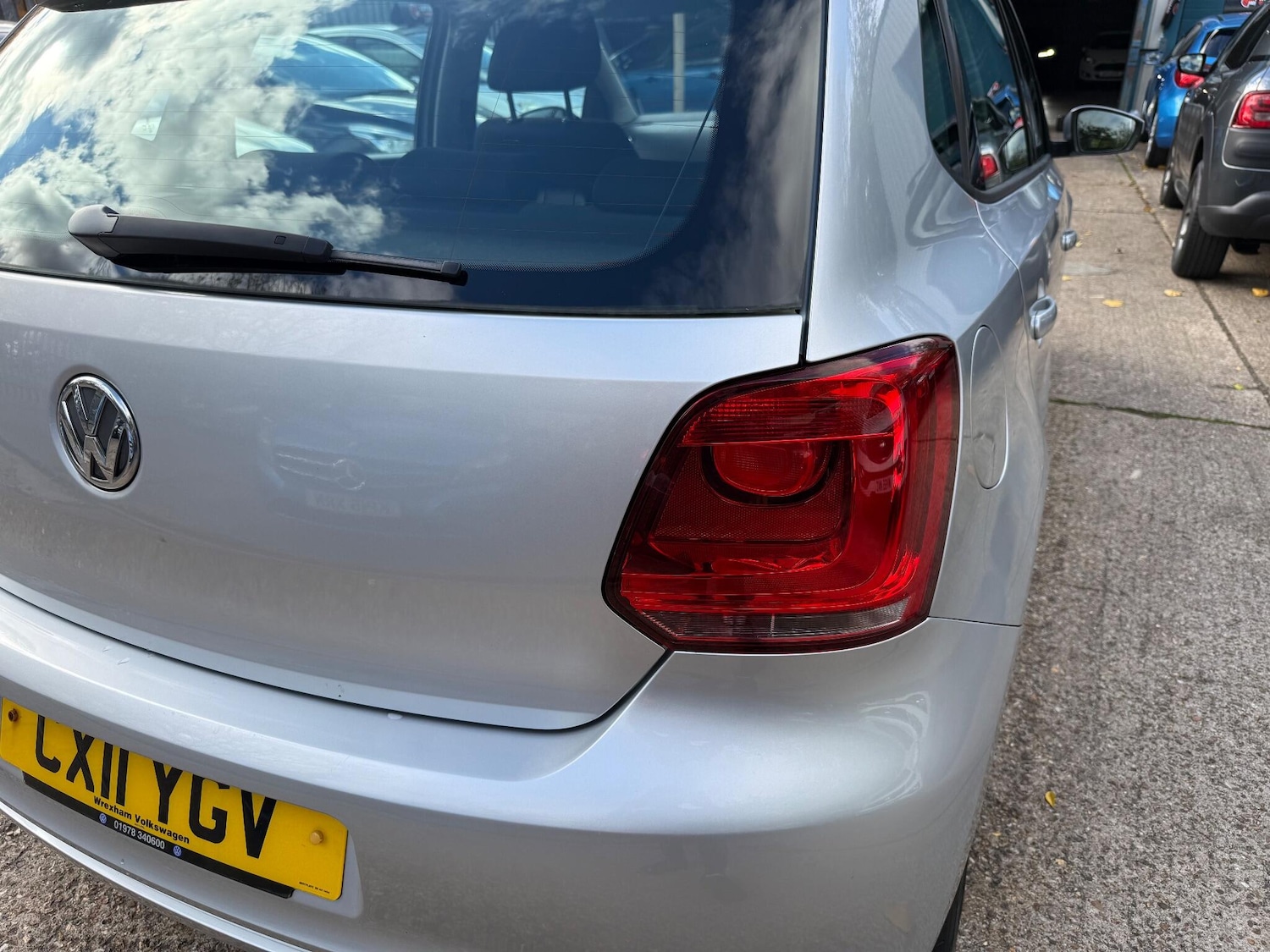 Used Volkswagen Polo 2011 for sale - 76377633: Photo 12