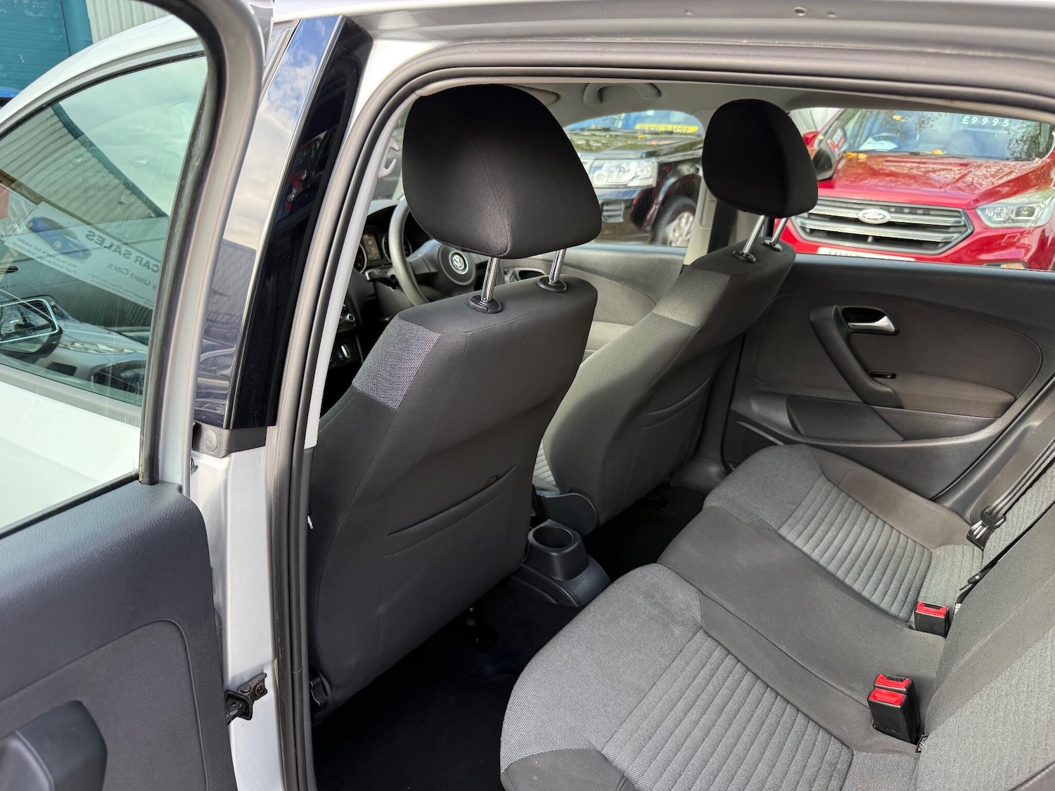 Used Volkswagen Polo 2011 for sale - 76377633: Photo 18