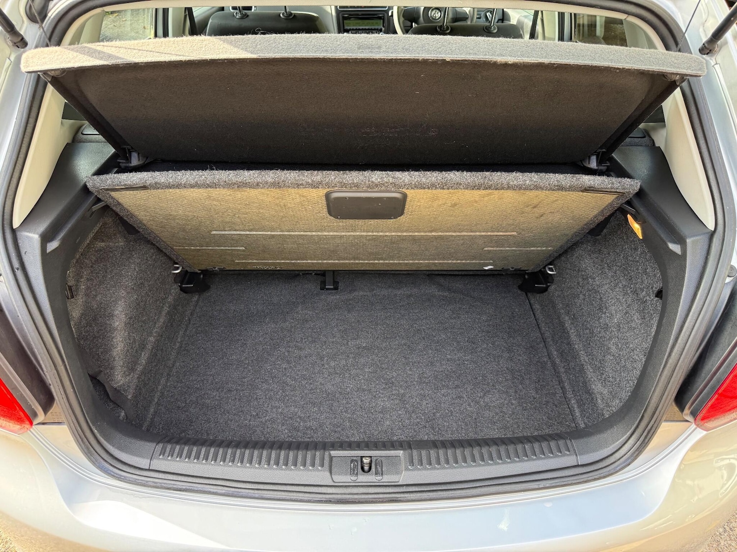 Used Volkswagen Polo 2011 for sale - 76377633: Photo 42