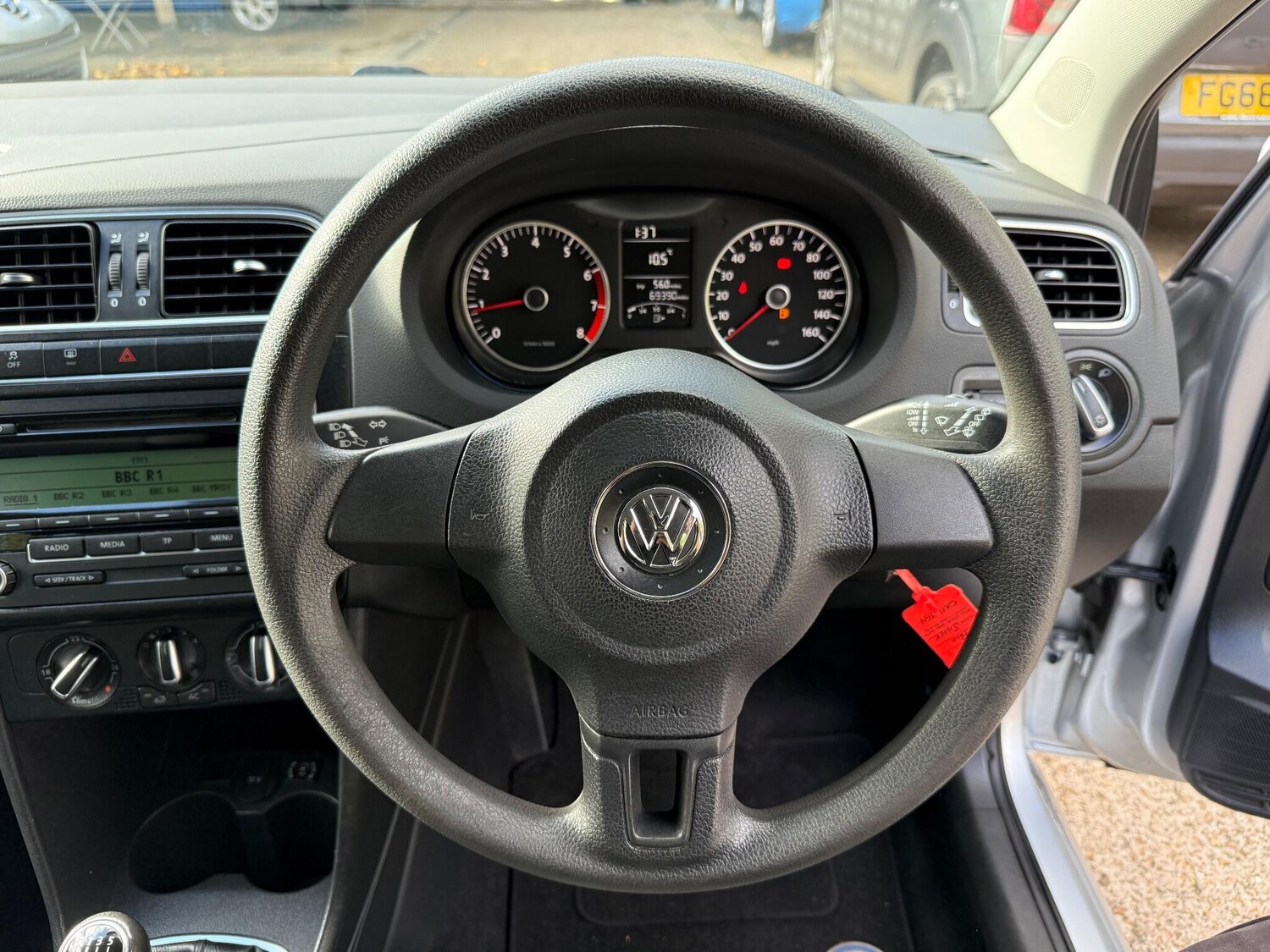 Used Volkswagen Polo 2011 for sale - 76377633: Photo 43