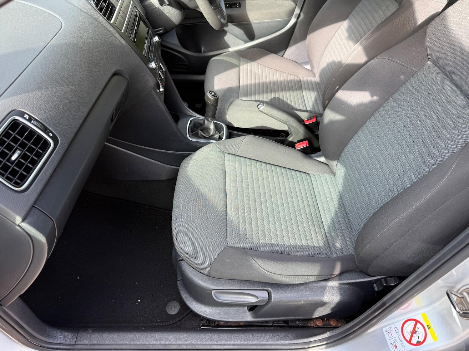 Used Volkswagen Polo 2011 for sale - 76377633: Photo 45