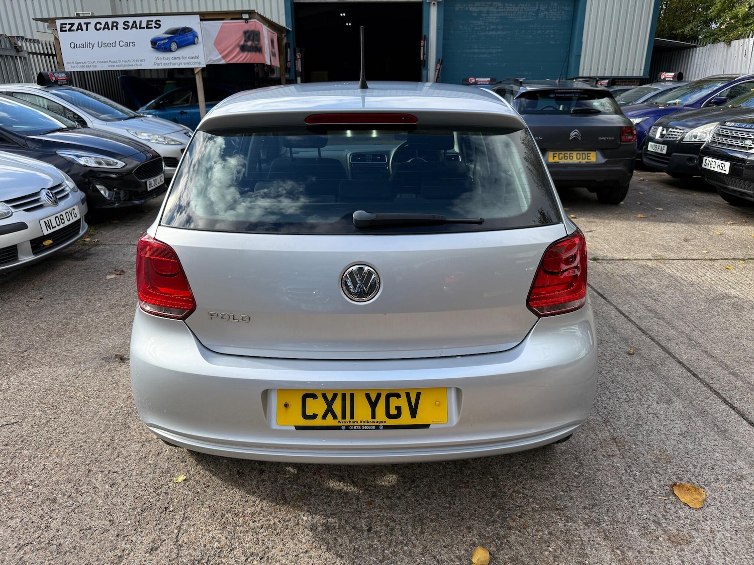 Used Volkswagen Polo 2011 for sale - 76377633: Photo 9