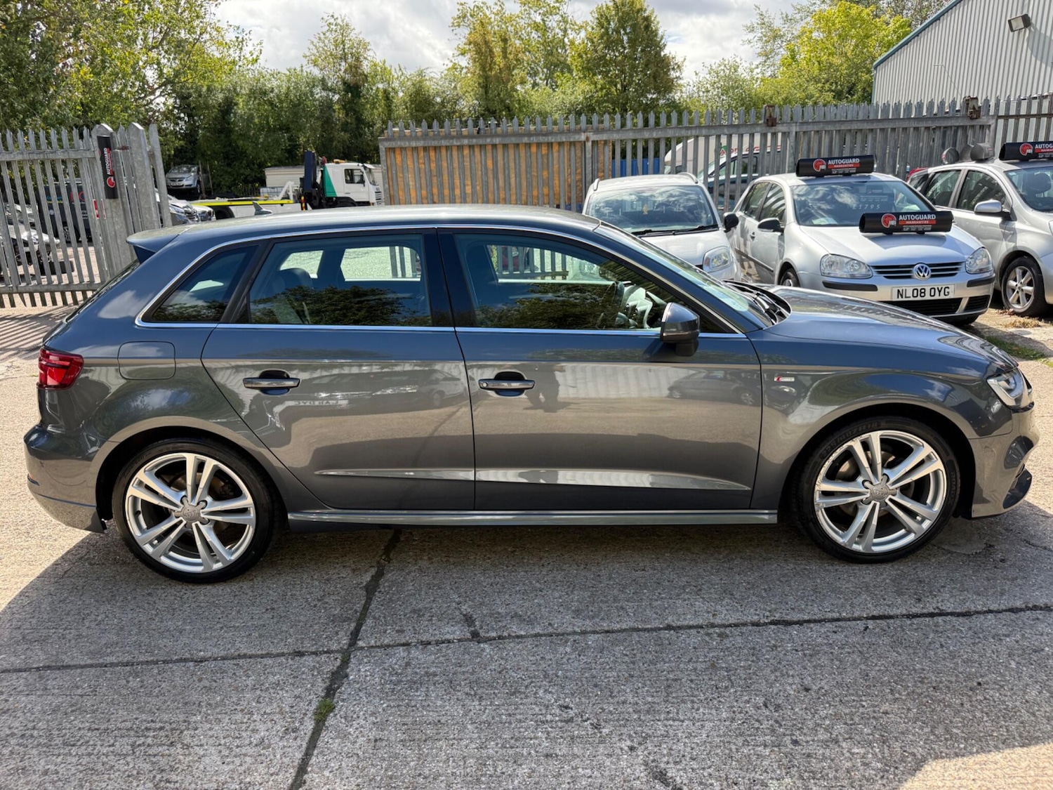 Used Audi A3 2017 for sale - 76990164: Photo 11