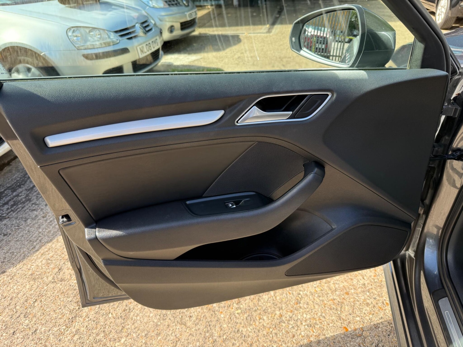 Used Audi A3 2017 for sale - 76990164: Photo 41