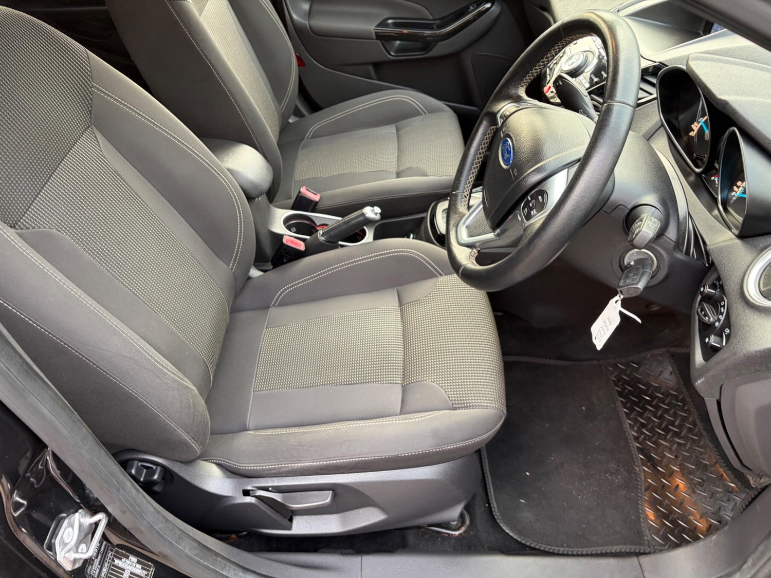 Used Ford Fiesta 2016 for sale - 77254559: Photo 34