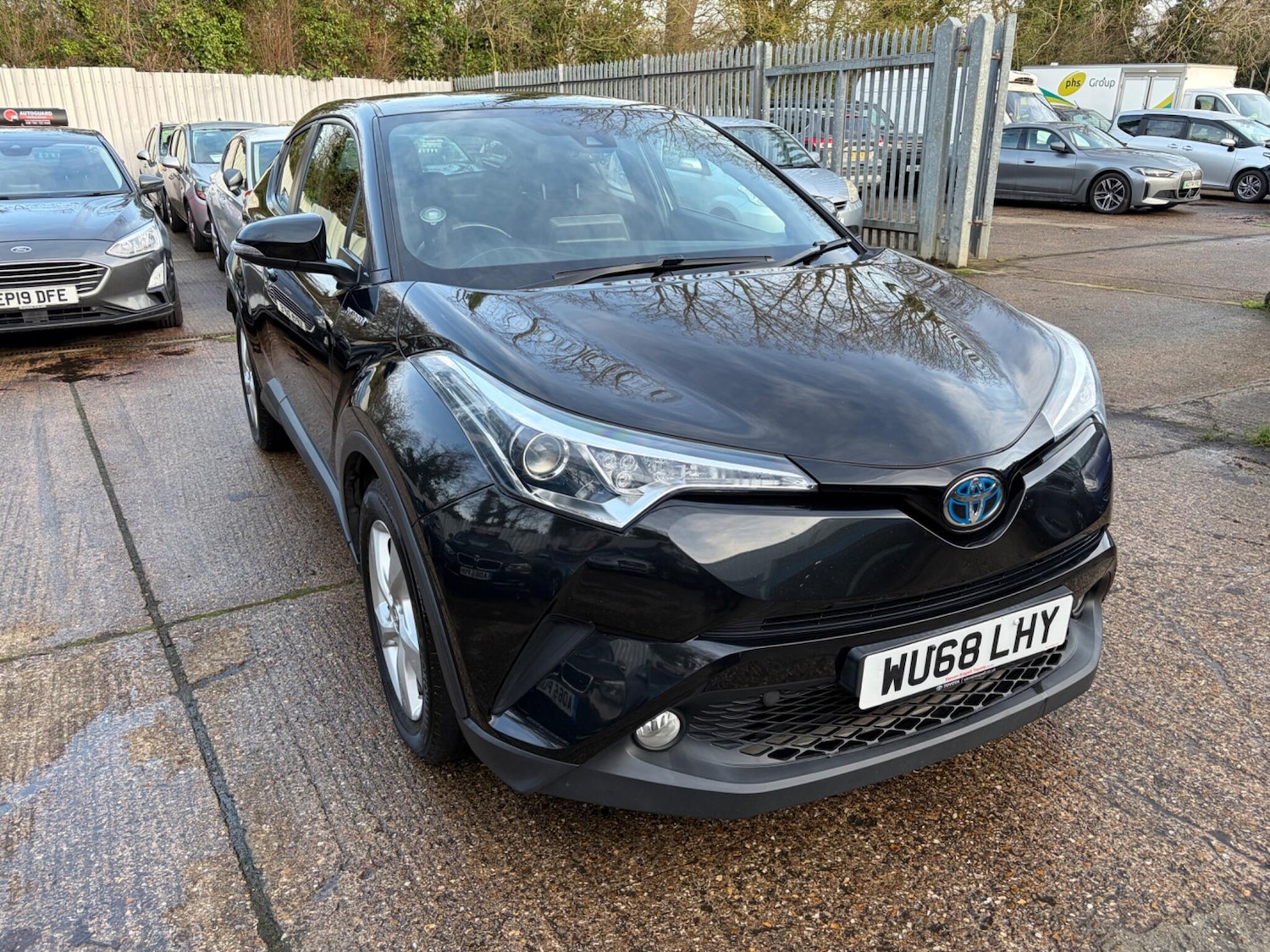 Used Toyota C-HR 2018 for sale - 77396162: Photo 1