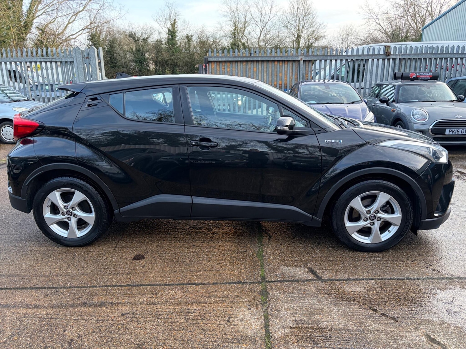 Used Toyota C-HR 2018 for sale - 77396162: Photo 11