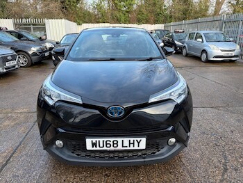 Used Toyota C-HR 2018 for sale - 77396162: Photo