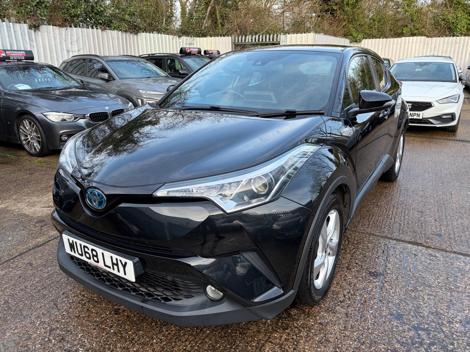 Used Toyota C-HR 2018 for sale - 77396162: Photo 3