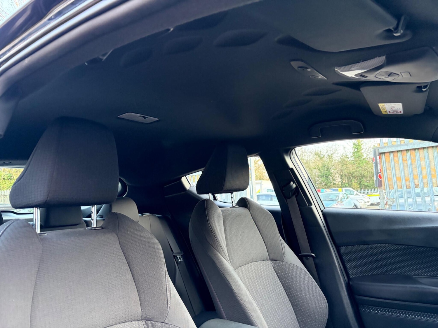 Used Toyota C-HR 2018 for sale - 77396162: Photo 39