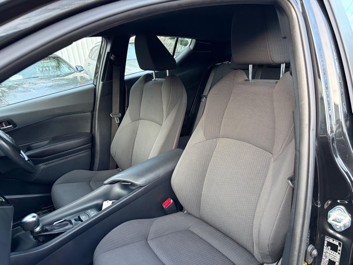 Used Toyota C-HR 2018 for sale - 77396162: Photo 43