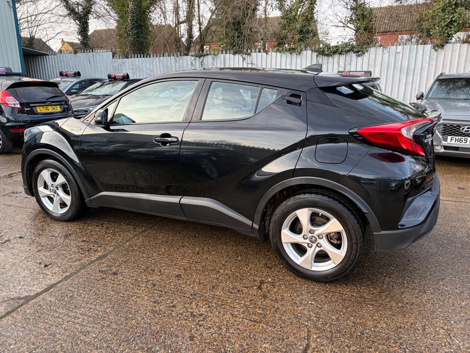 Used Toyota C-HR 2018 for sale - 77396162: Photo 6