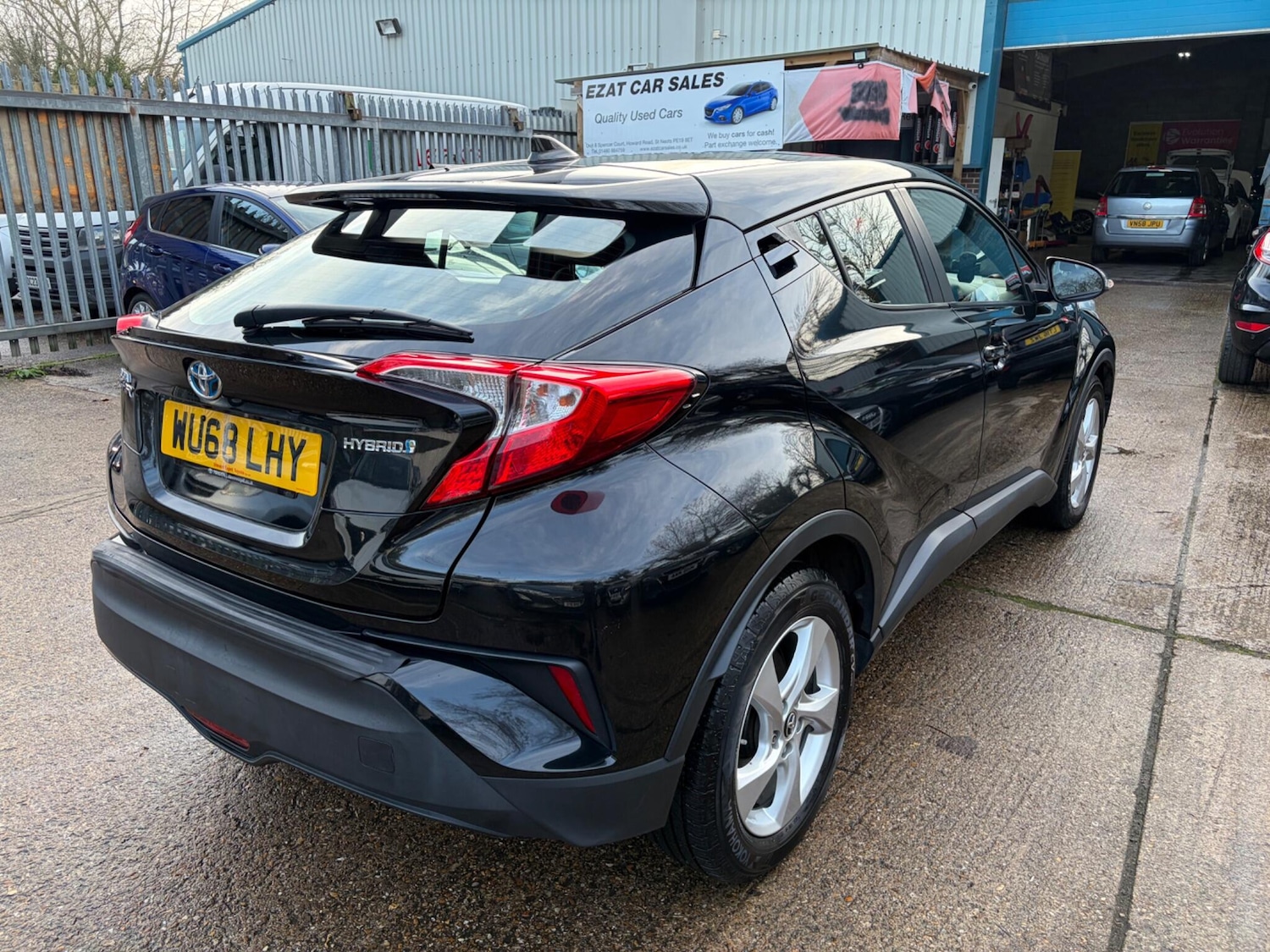 Used Toyota C-HR 2018 for sale - 77396162: Photo 9