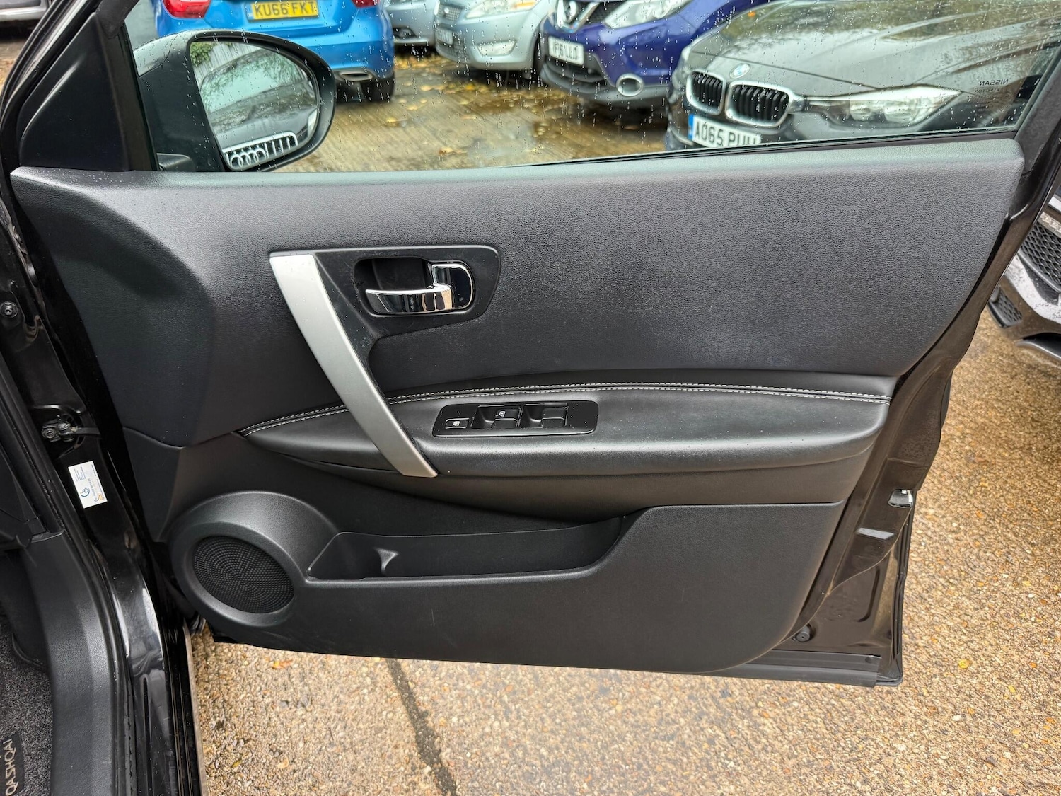 Used Nissan Qashqai for sale - 76992350: Photo 33