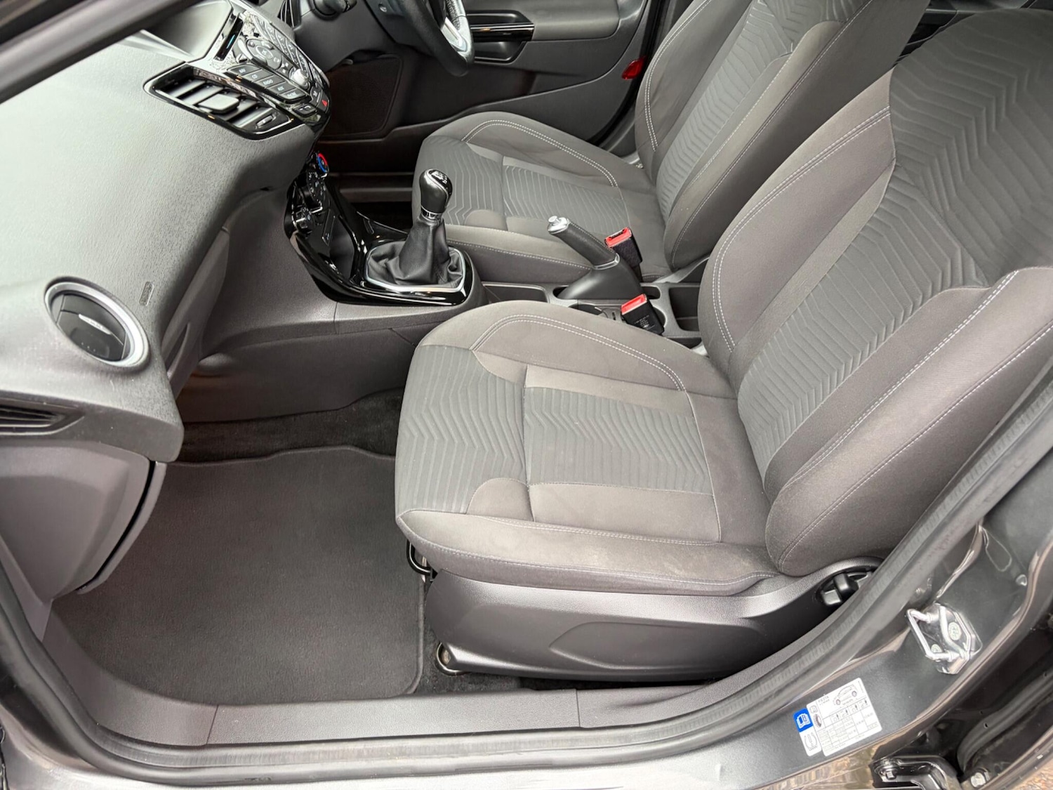 Used Ford Fiesta 2017 for sale - 77794273: Photo 51