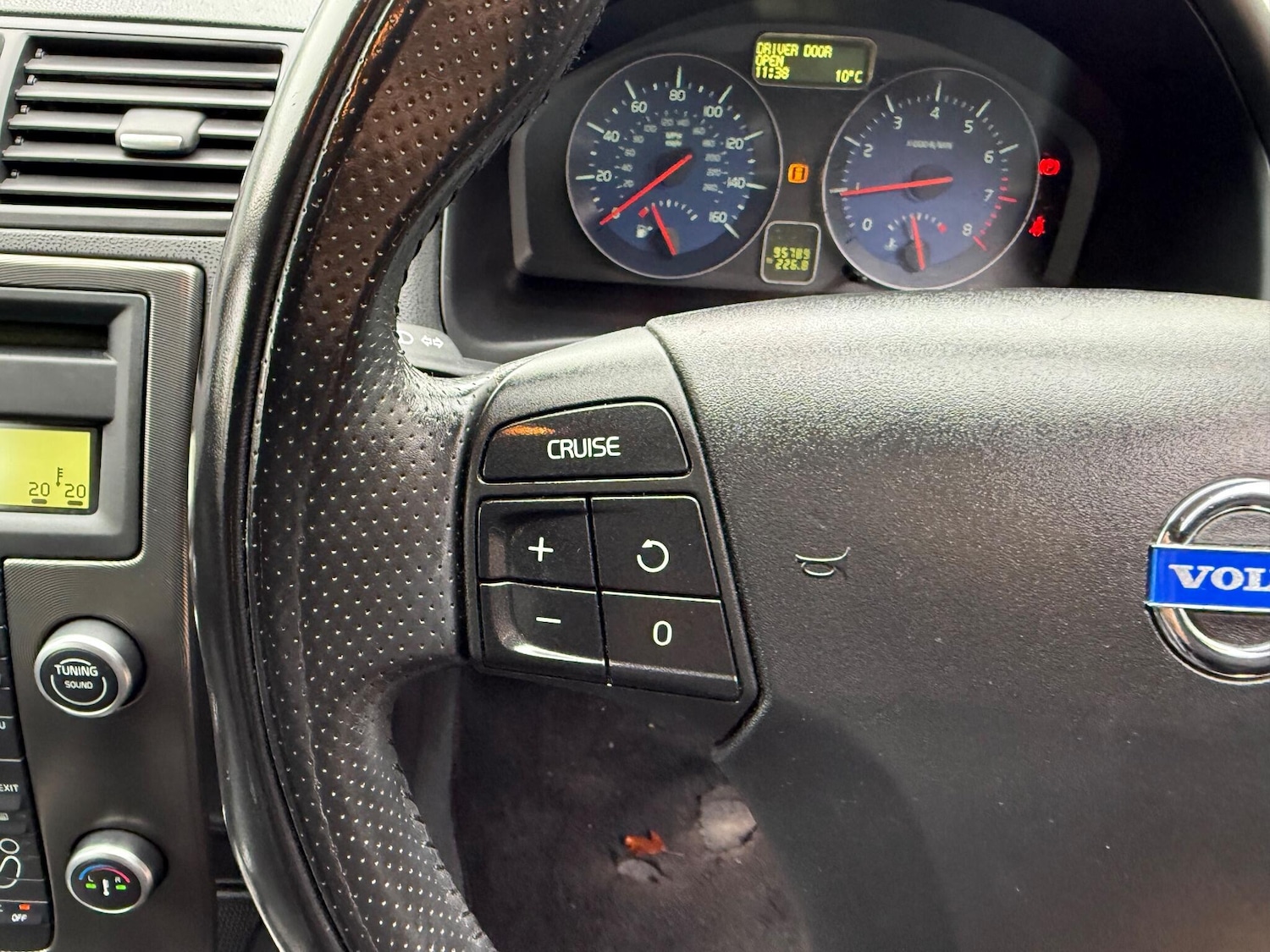 Used Volvo C30 2012 for sale - 76425580: Photo 28