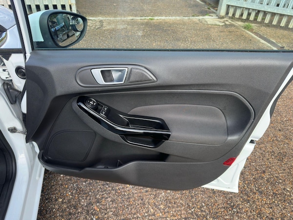 Used Ford Fiesta 2013 for sale - 76214484: Photo 21