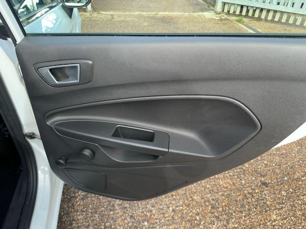 Used Ford Fiesta 2013 for sale - 76214484: Photo 44