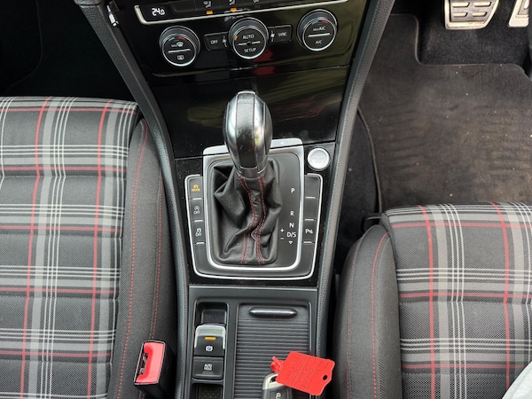 Used Volkswagen Golf 2022 for sale - 76227255: Photo 28