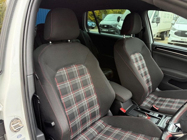 Used Volkswagen Golf 2022 for sale - 76227255: Photo 30