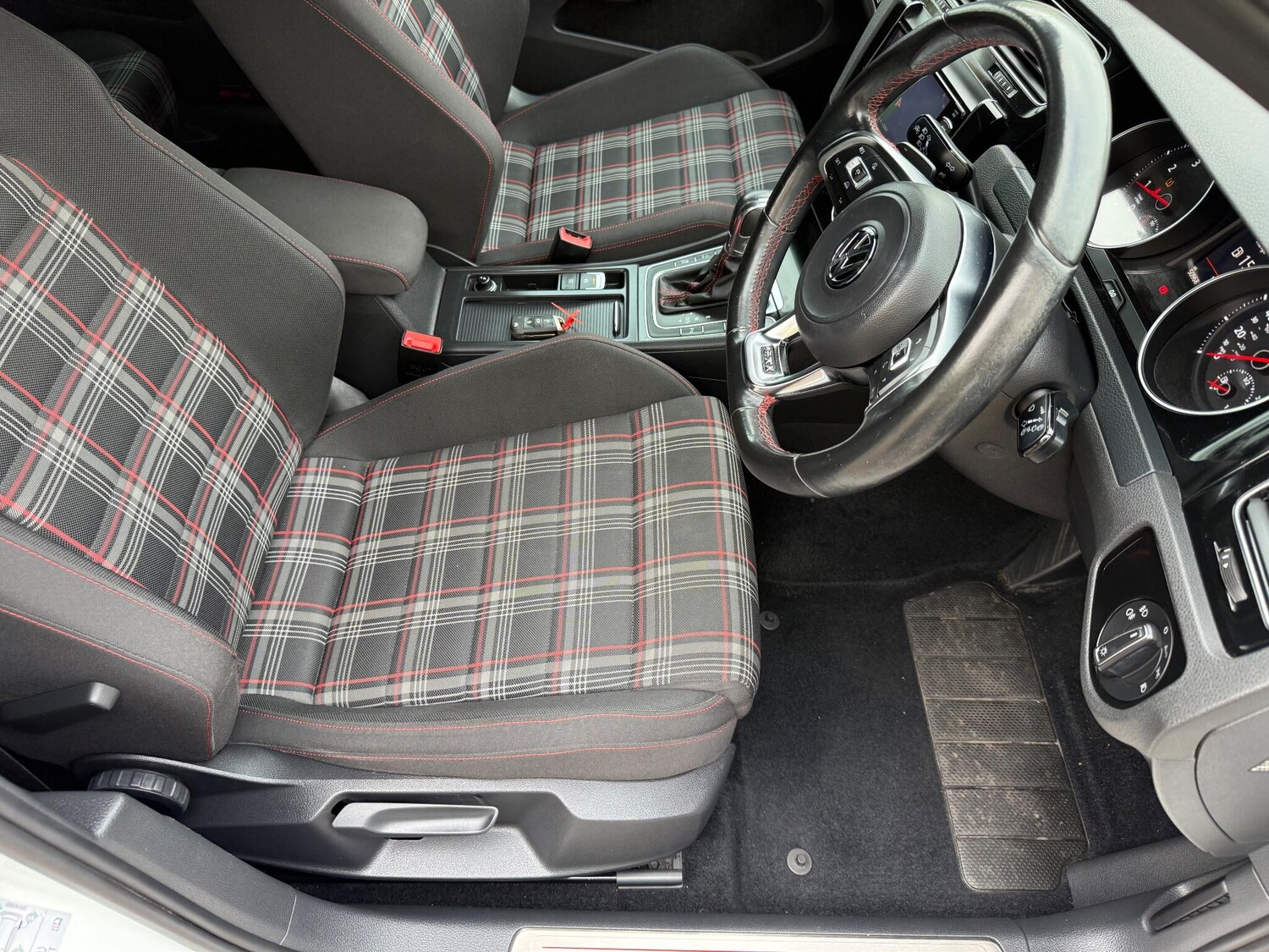 Used Volkswagen Golf 2022 for sale - 76227255: Photo 32