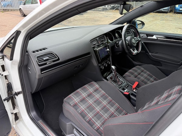 Used Volkswagen Golf 2022 for sale - 76227255: Photo 34