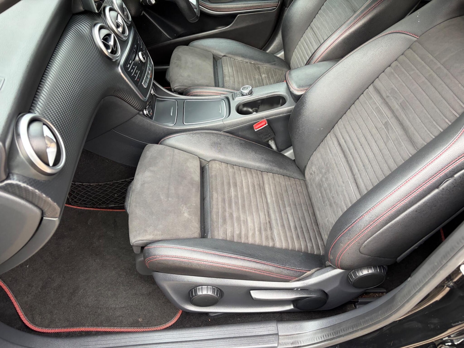 Used Mercedes-Benz A-Class 2017 for sale - 77612413: Photo 42