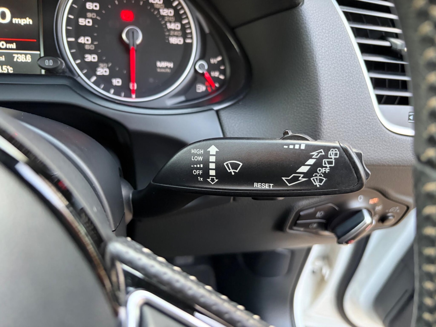 Used Audi Q5 2015 for sale - 77670670: Photo 30