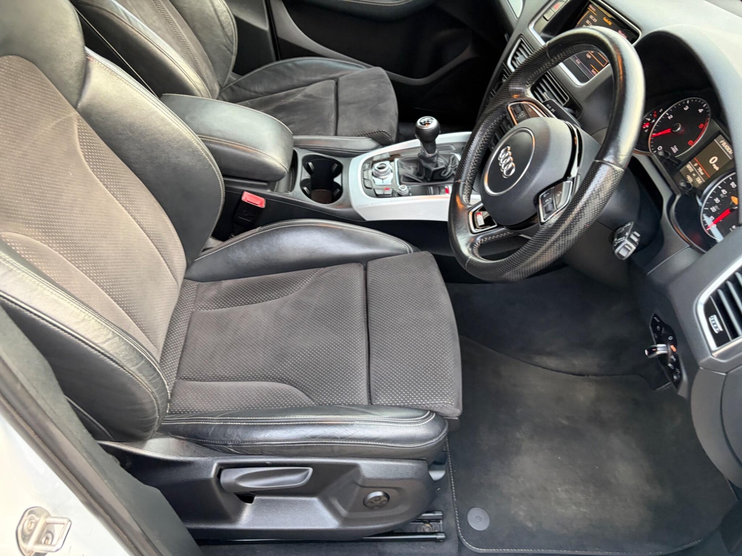 Used Audi Q5 2015 for sale - 77670670: Photo 39