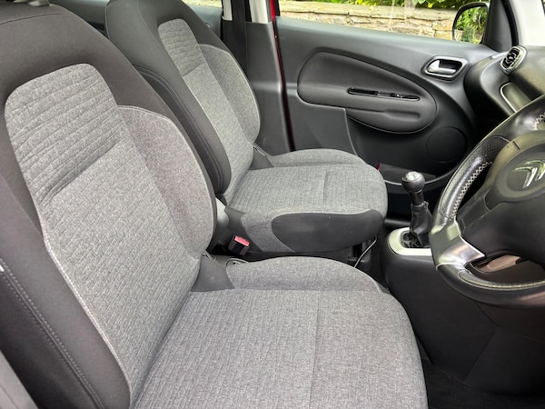 Used Citroen C3 Picasso 2017 for sale - 76108842: Photo 10