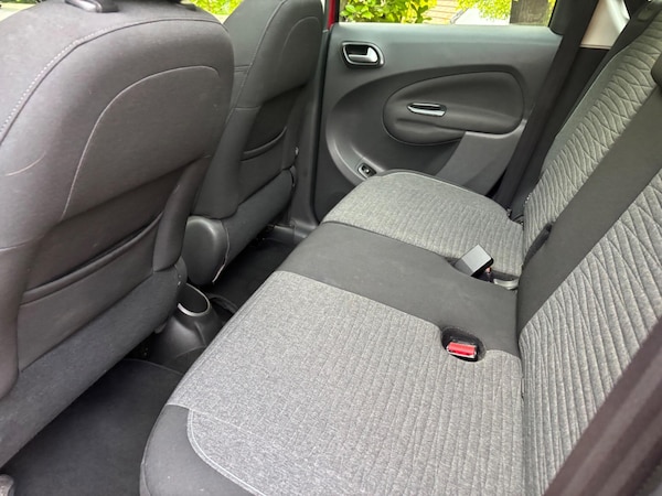 Used Citroen C3 Picasso 2017 for sale - 76108842: Photo 12