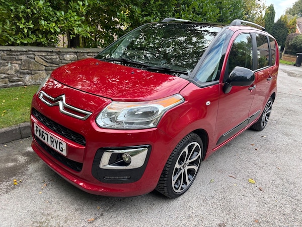 Used Citroen C3 Picasso 2017 for sale - 76108842: Photo 1
