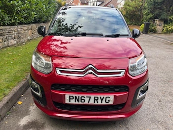 Used Citroen C3 Picasso 2017 for sale - 76108842: Photo