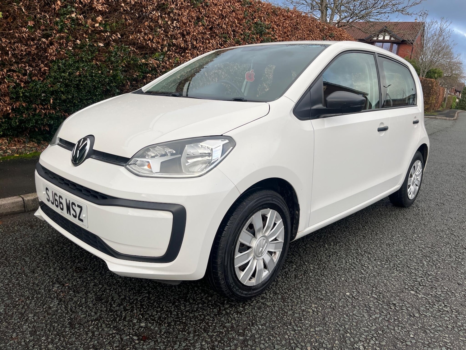 Used Volkswagen up! 2016 for sale - 76976742: Photo 3