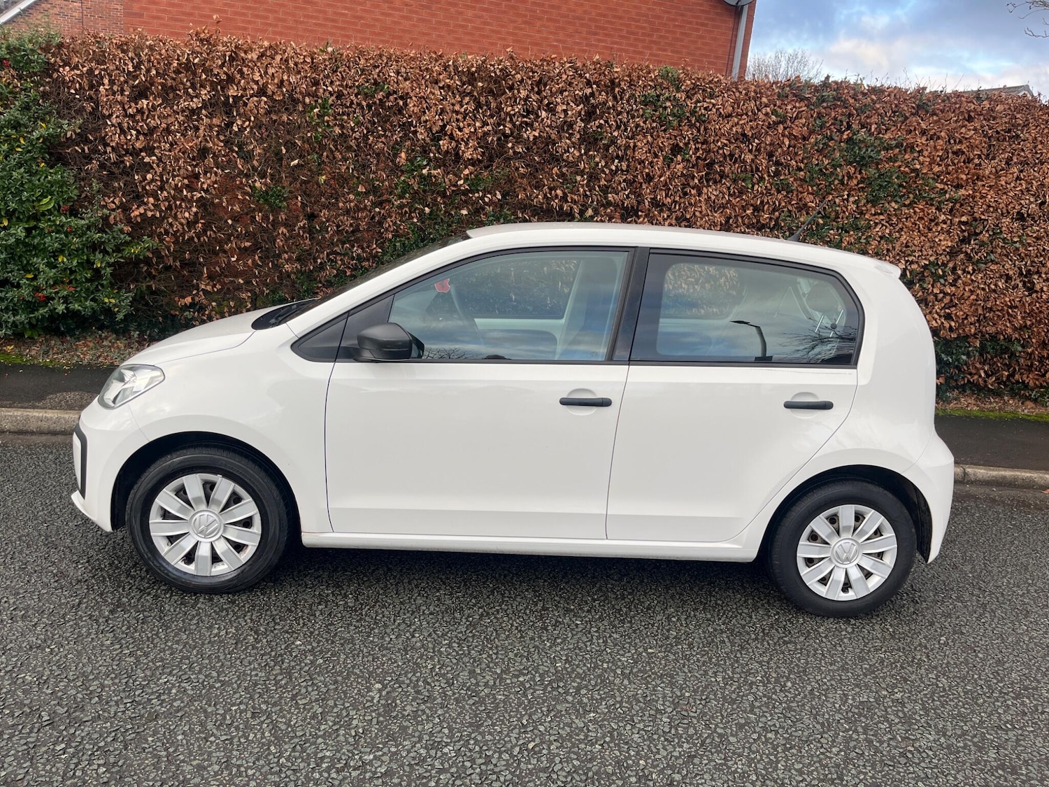 Used Volkswagen up! 2016 for sale - 76976742: Photo 6