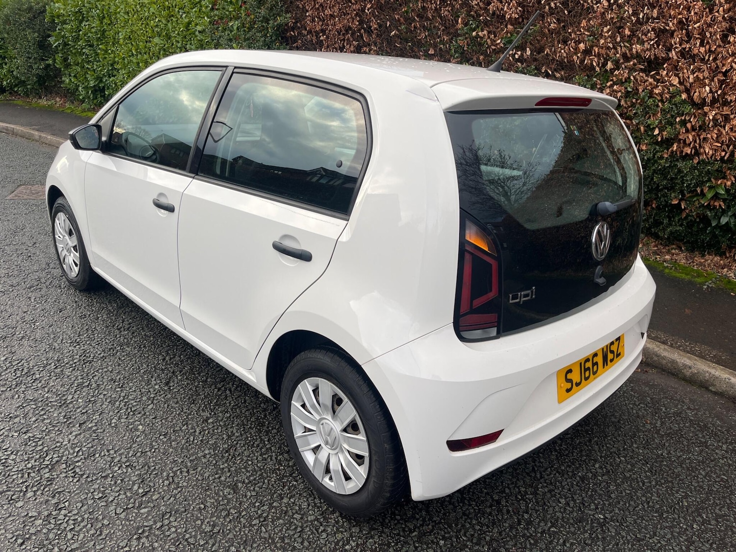 Used Volkswagen up! 2016 for sale - 76976742: Photo 8