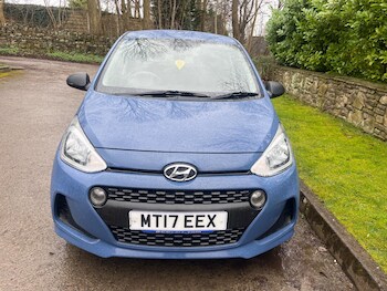 Used Hyundai i10 2017 for sale - 77597997: Photo